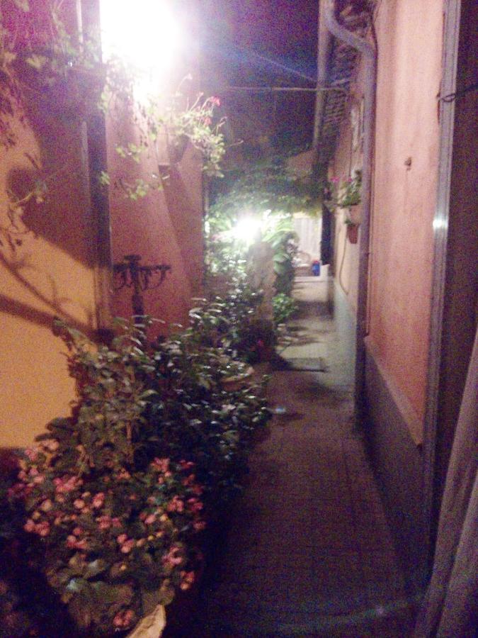 Appartamento Casa Oasi Centro Storico Tuscania Esterno foto