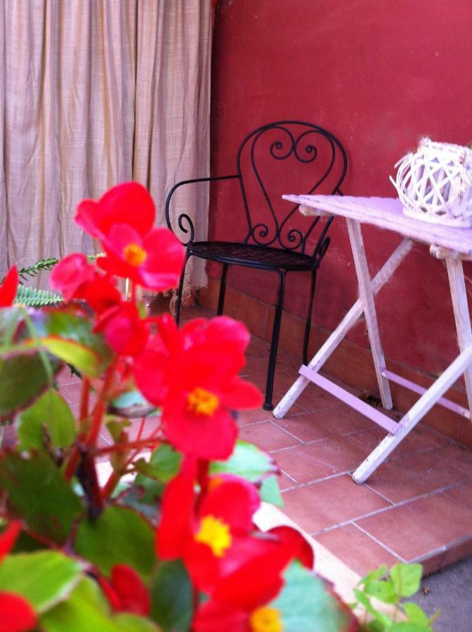 Appartamento Casa Oasi Centro Storico Tuscania Esterno foto